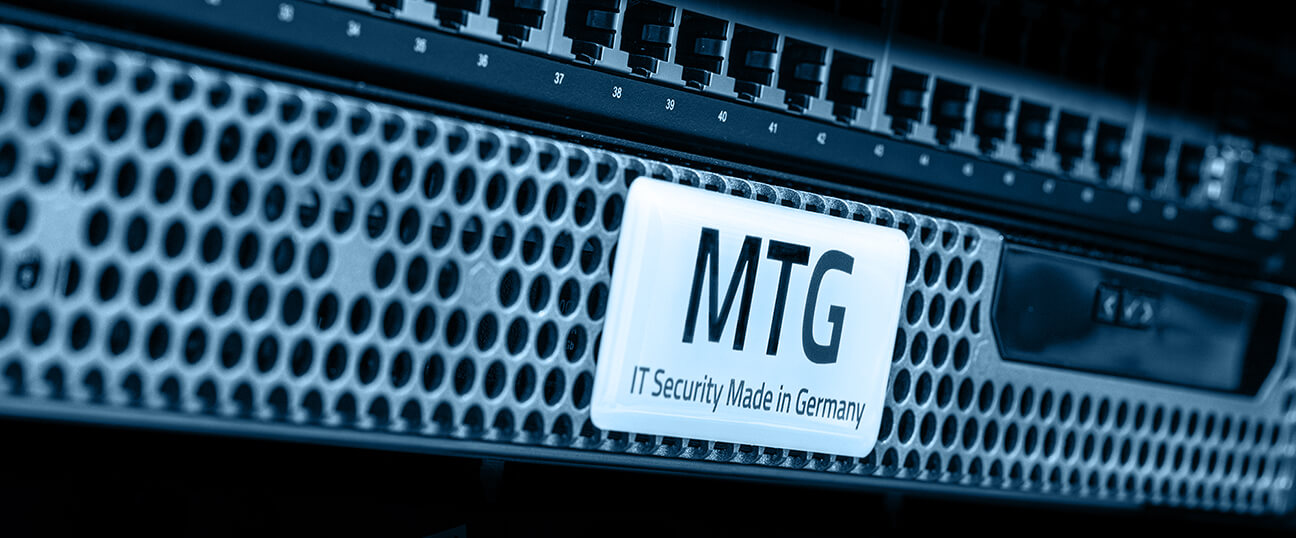 © Peter Gervais Secure Boot Server (© Peter Gervais)